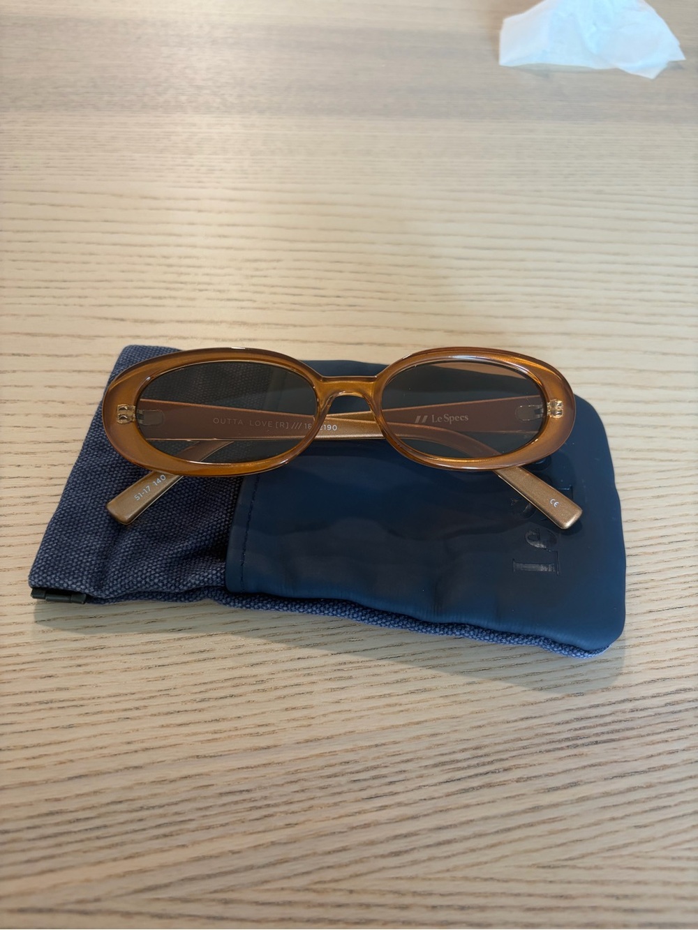 Le Specs Outta Love (r) Toffee